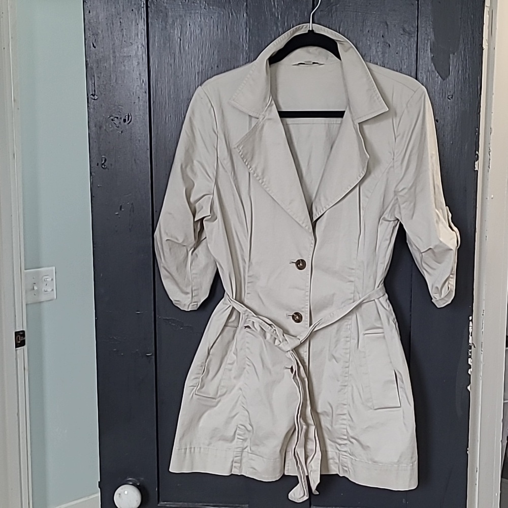 CAbi trench coat